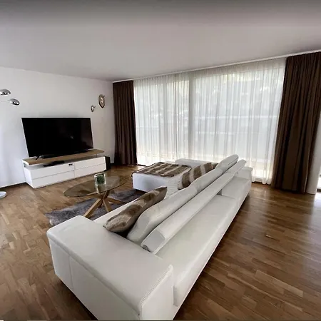 アパート Panorama Penthouse Sermoreal